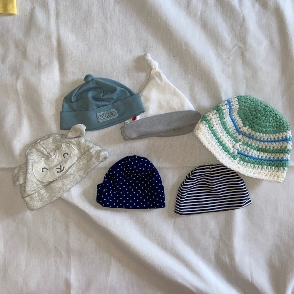 Set of 6 baby hats